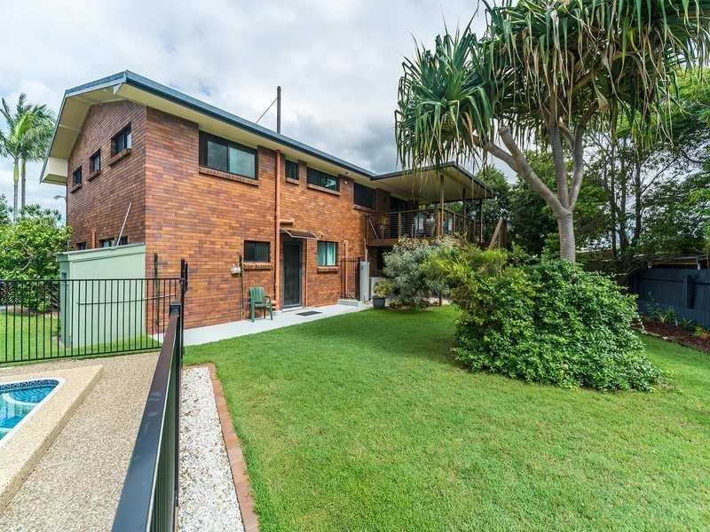 3 Ama Avenue, Runaway Bay QLD 4216