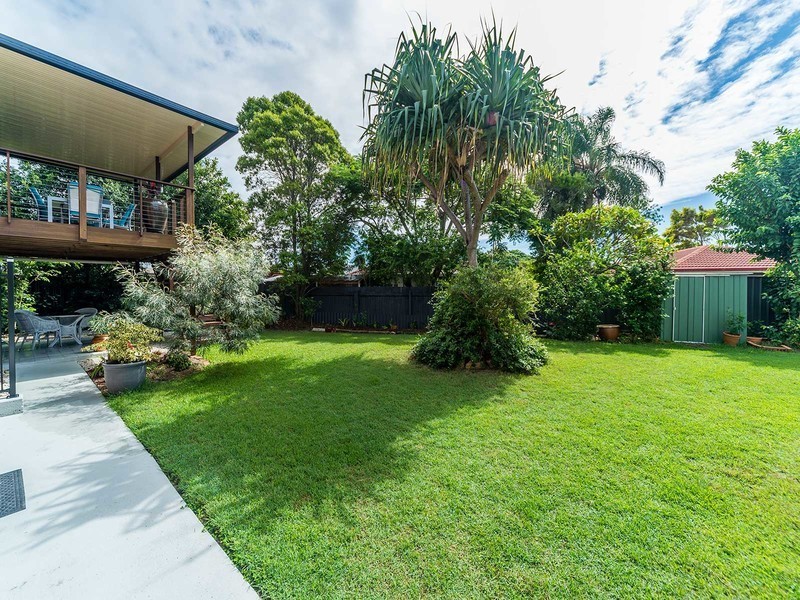 3 Ama Avenue, Runaway Bay QLD 4216
