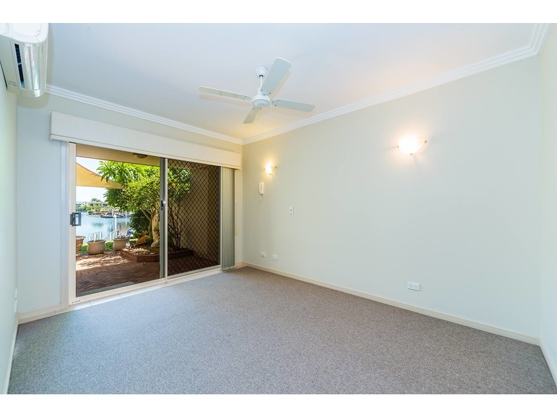 22/76 Bayview Street, Runaway Bay QLD 4216