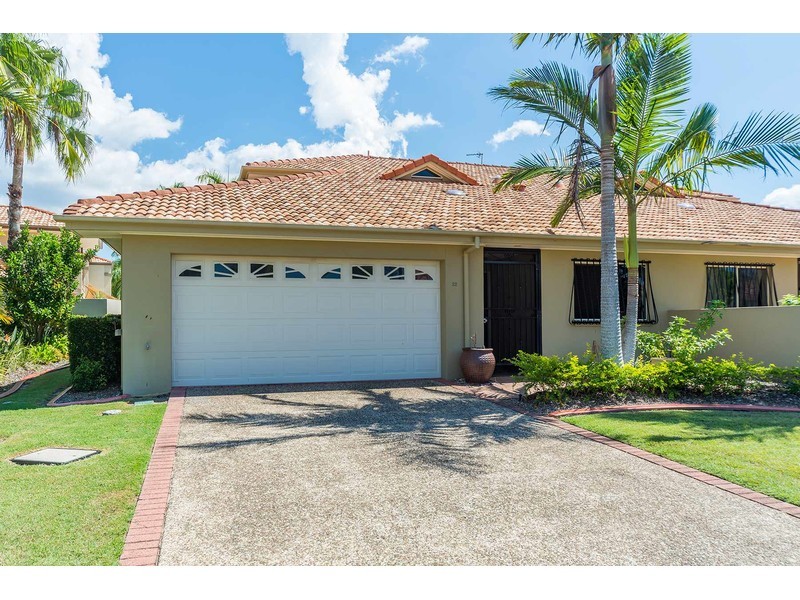 22/76 Bayview Street, Runaway Bay QLD 4216