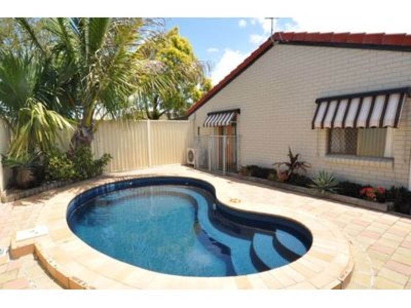1/108 Oxley Drive, Paradise Point QLD 4216