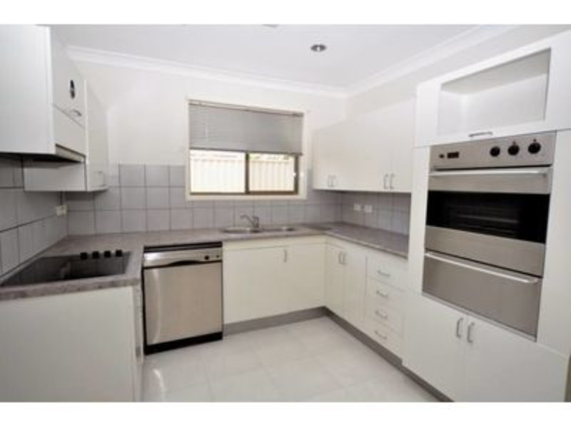 1/108 Oxley Drive, Paradise Point QLD 4216