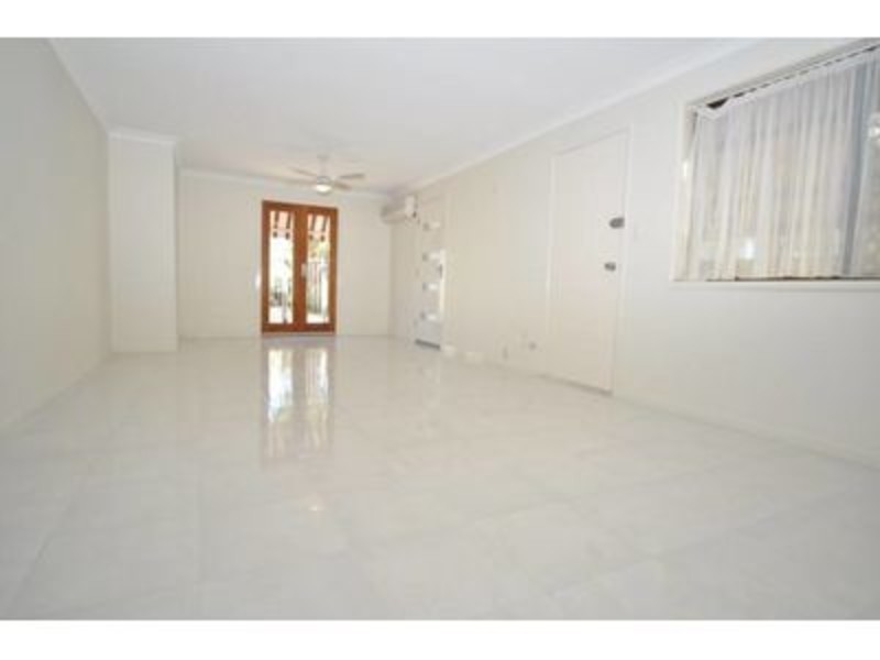 1/108 Oxley Drive, Paradise Point QLD 4216