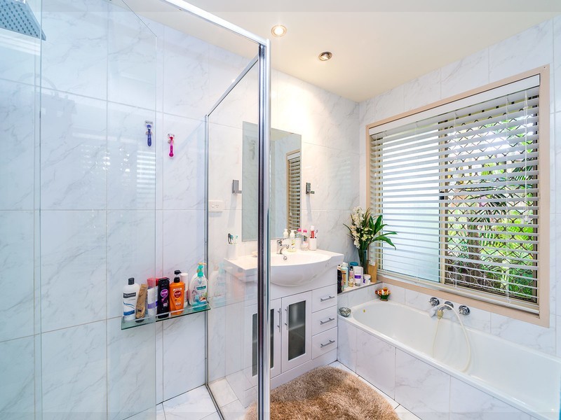 52 Zoeller Drive, Parkwood QLD 4214