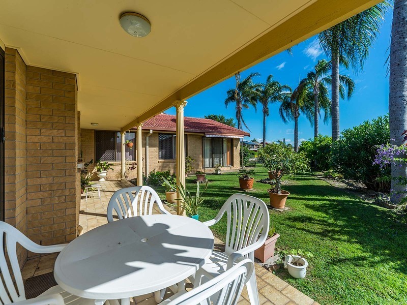 23 Tradewinds Avenue, Paradise Point QLD 4216