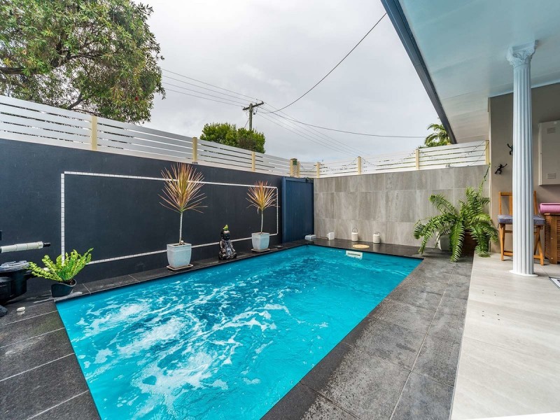 2/18 Holly Avenue, Hollywell QLD 4216