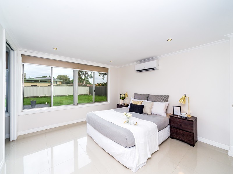 25 Ashgrove Avenue, Runaway Bay QLD 4216