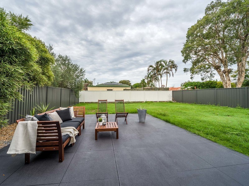 25 Ashgrove Avenue, Runaway Bay QLD 4216