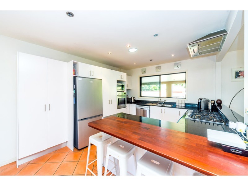 145 Bayview Street, Runaway Bay QLD 4216