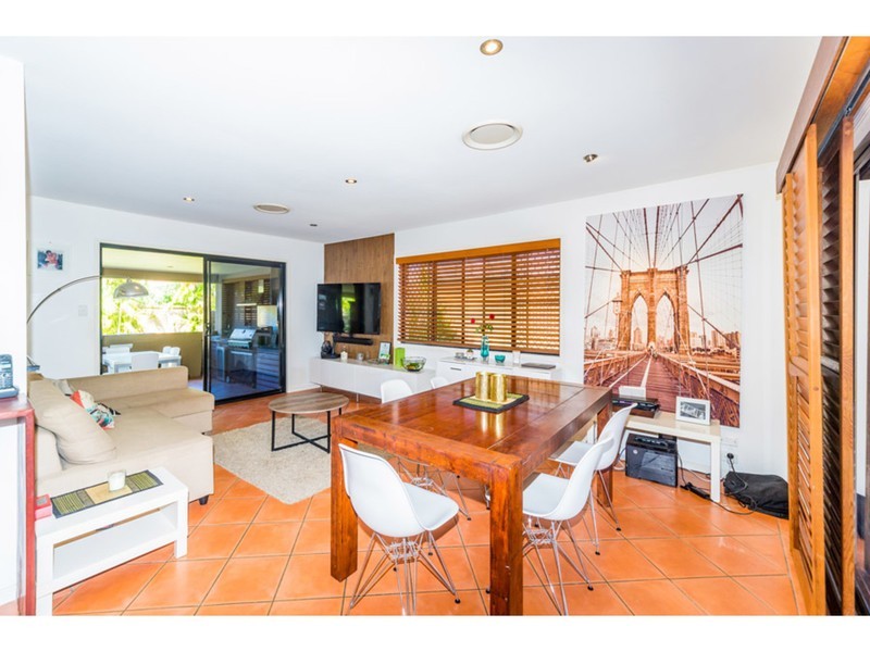 145 Bayview Street, Runaway Bay QLD 4216