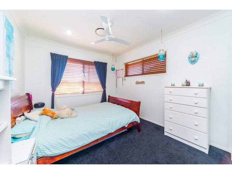 145 Bayview Street, Runaway Bay QLD 4216