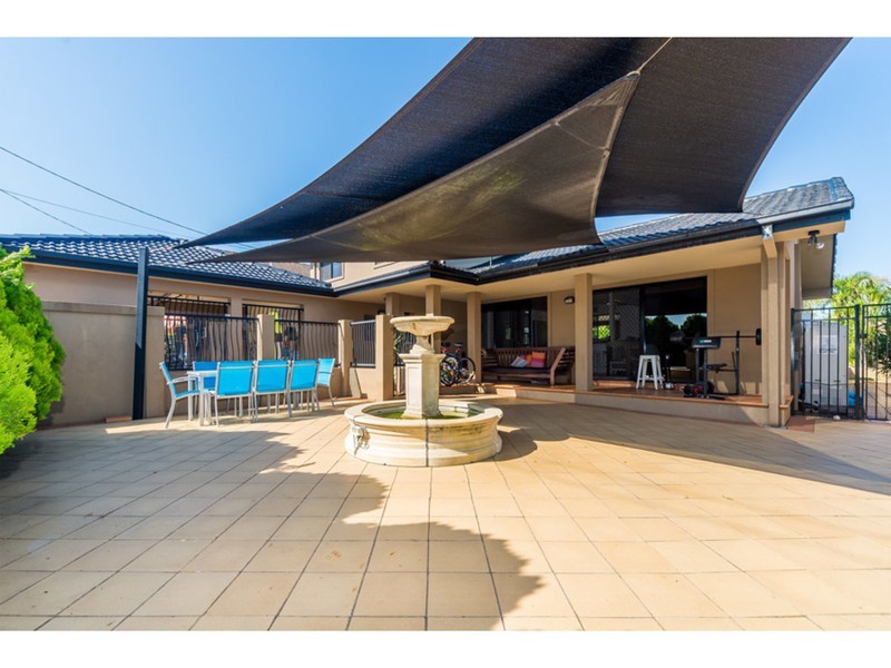 145 Bayview Street, Runaway Bay QLD 4216