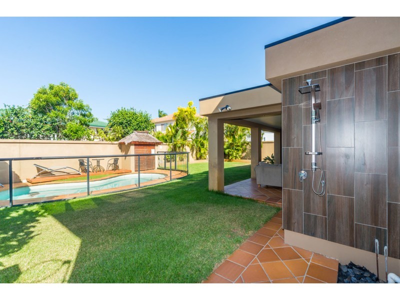 145 Bayview Street, Runaway Bay QLD 4216