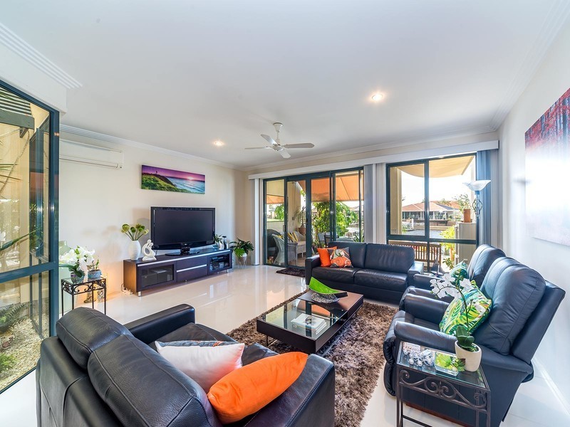 19/87 Morala Avenue, Runaway Bay QLD 4216