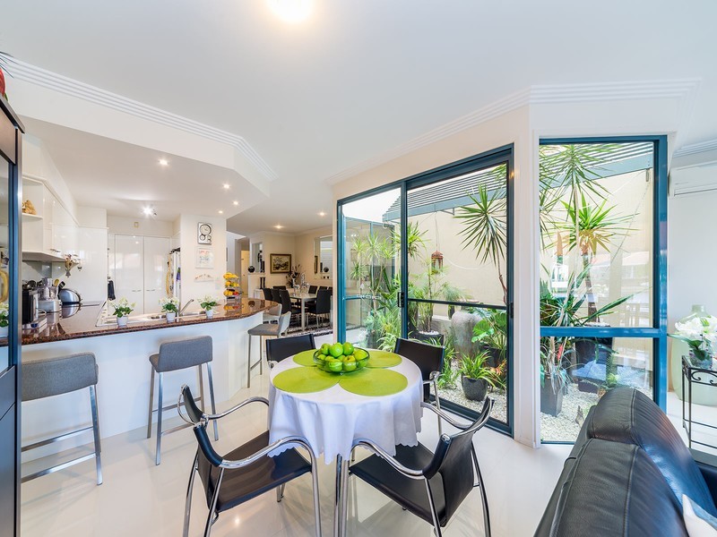 19/87 Morala Avenue, Runaway Bay QLD 4216