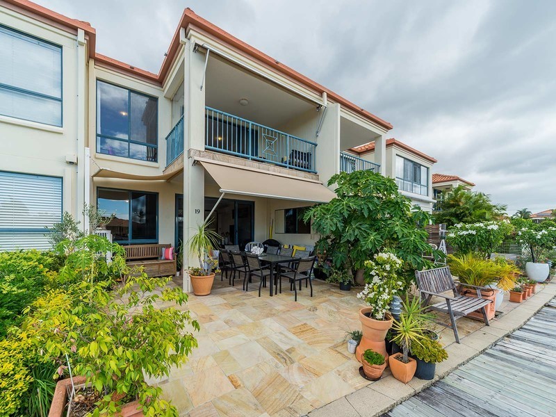 19/87 Morala Avenue, Runaway Bay QLD 4216
