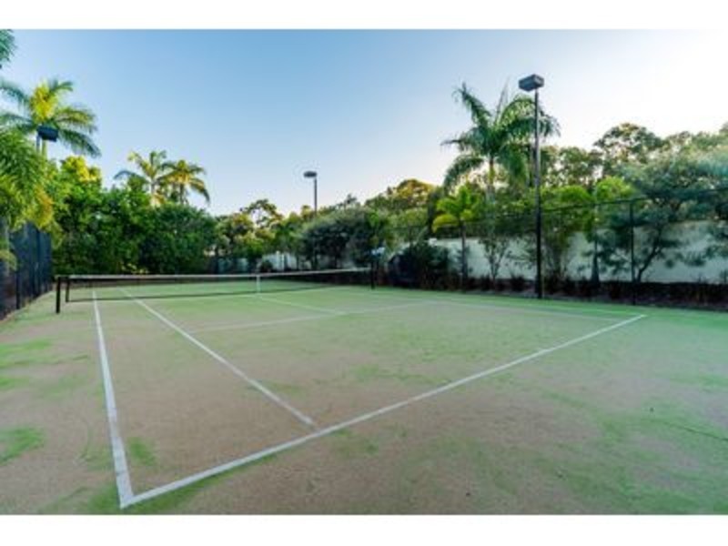 19/87 Morala Avenue, Runaway Bay QLD 4216