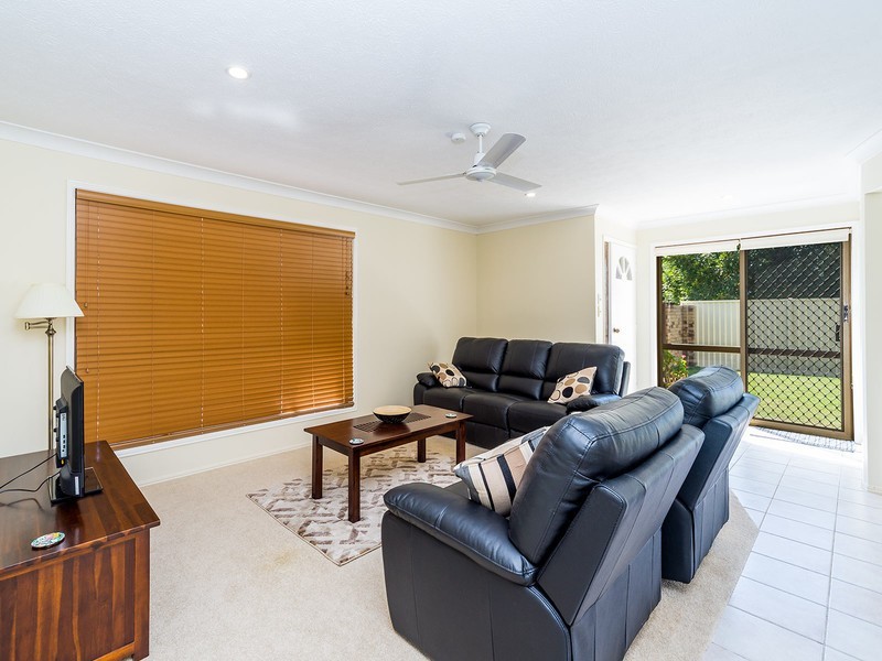 54 Victor Avenue, Paradise Point QLD 4216