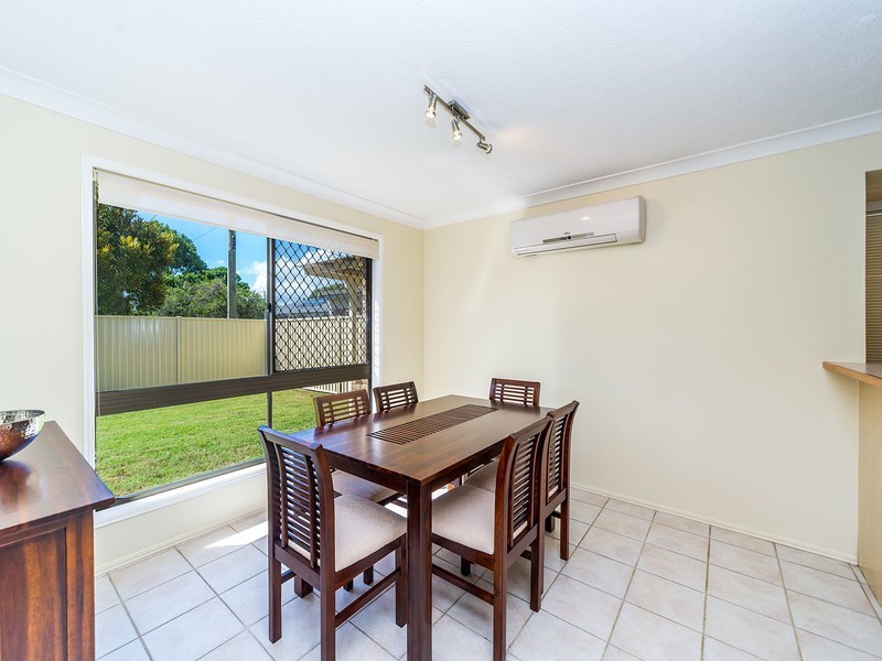 54 Victor Avenue, Paradise Point QLD 4216