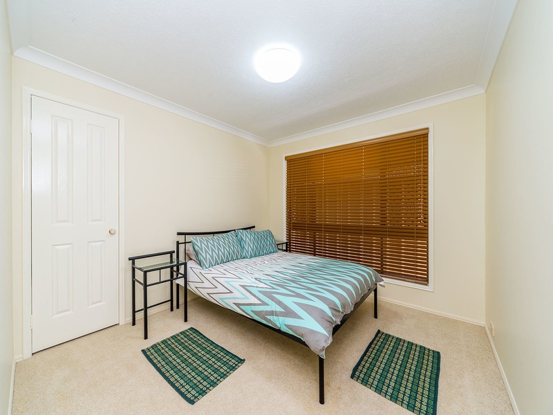 54 Victor Avenue, Paradise Point QLD 4216