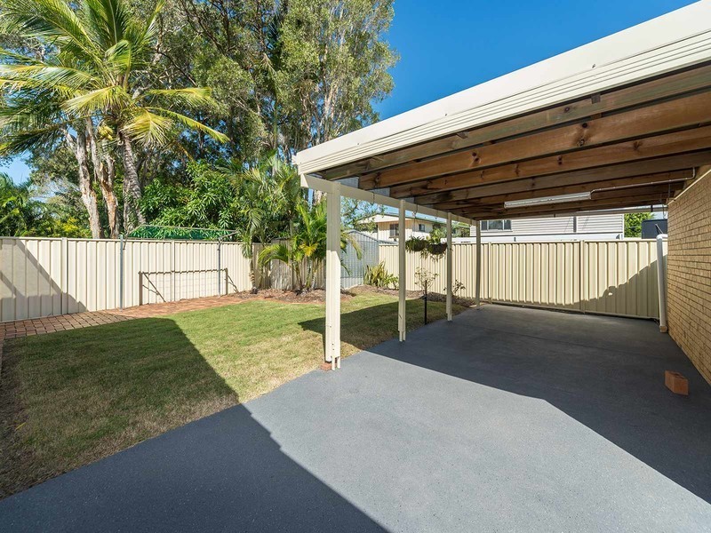 54 Victor Avenue, Paradise Point QLD 4216