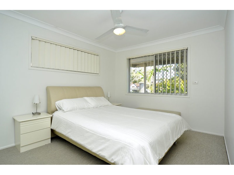 49 Harris Street, Labrador QLD 4215