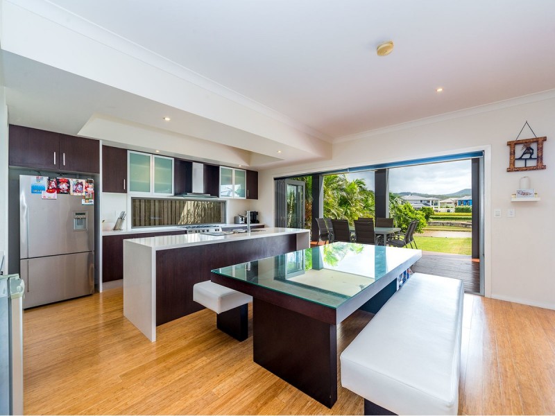 12 Rushcutter Avenue, Oxenford QLD 4210