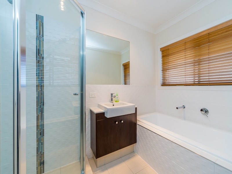 12 Rushcutter Avenue, Oxenford QLD 4210