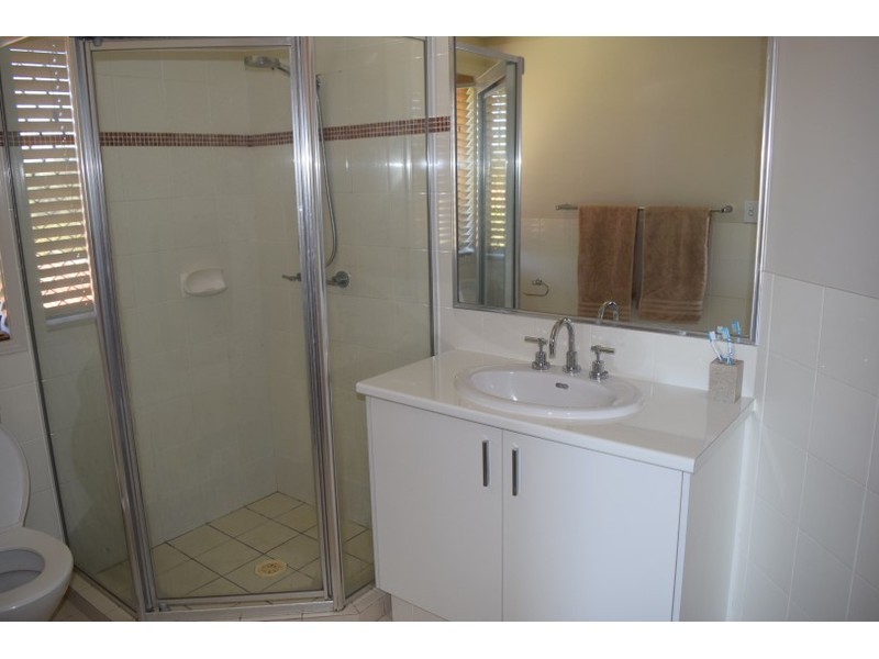 97 Tiger Drive, Arundel QLD 4214