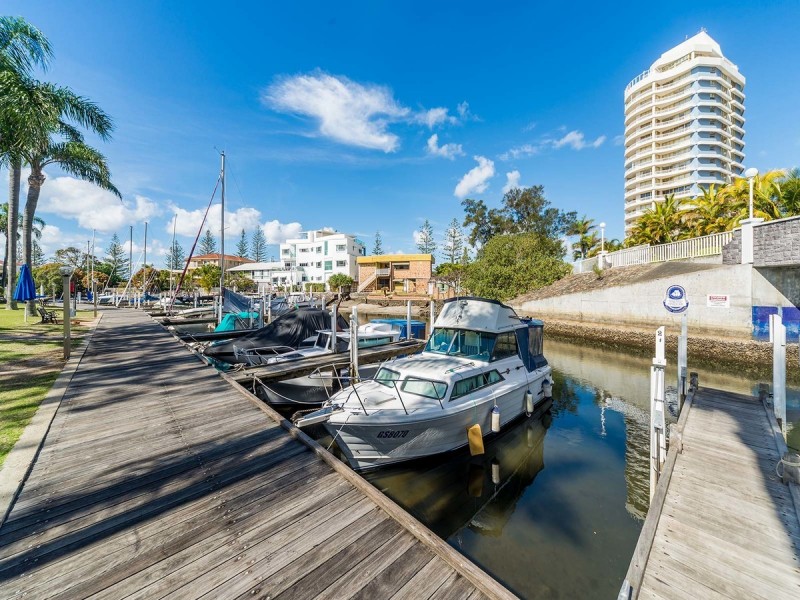 34/37 Bayview Street, Runaway Bay QLD 4216