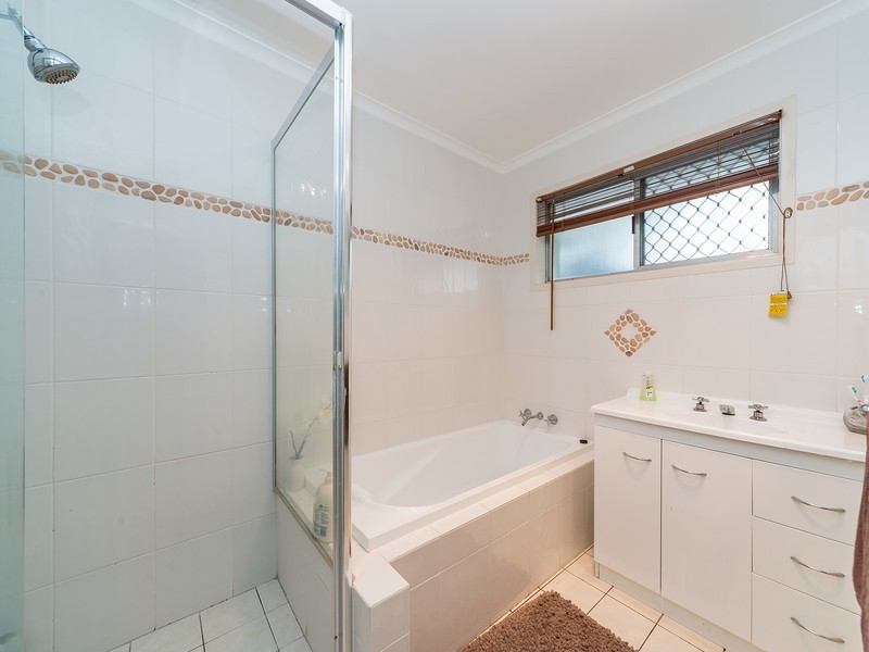 28 Tallara Street, Coombabah QLD 4216