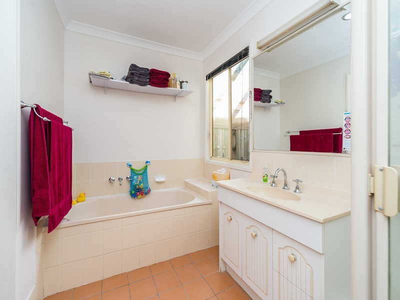 25 Leonardo Circuit, Coombabah QLD 4216