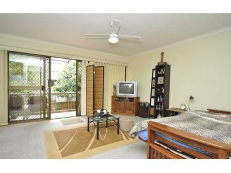 25/160 Frank Street, Labrador QLD 4215