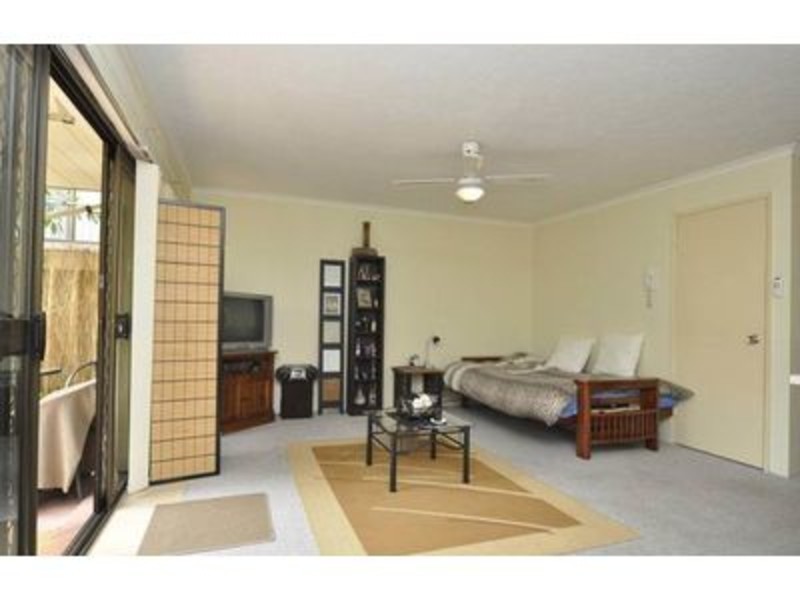 25/160 Frank Street, Labrador QLD 4215