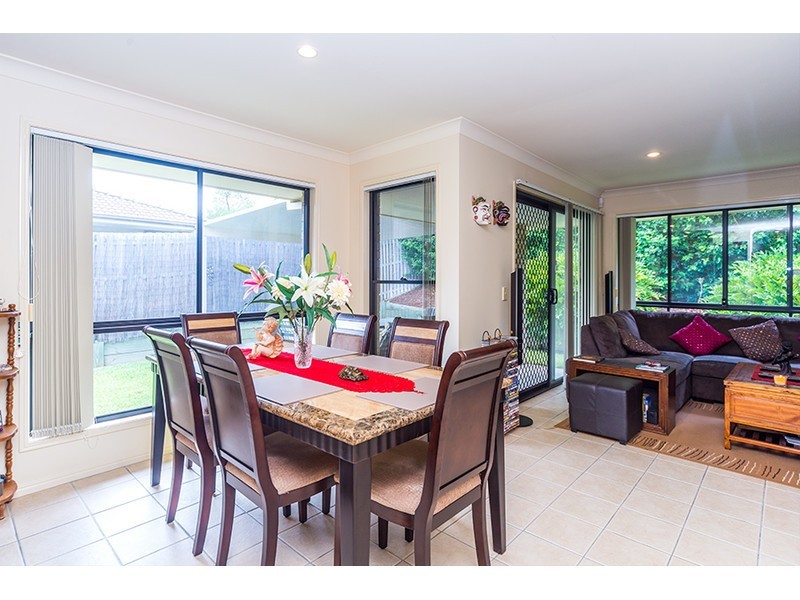 15 Matthews Crescent, Pimpama QLD 4209