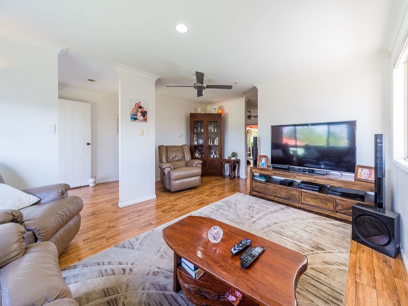 17 Tocumwal Court, Helensvale QLD 4212