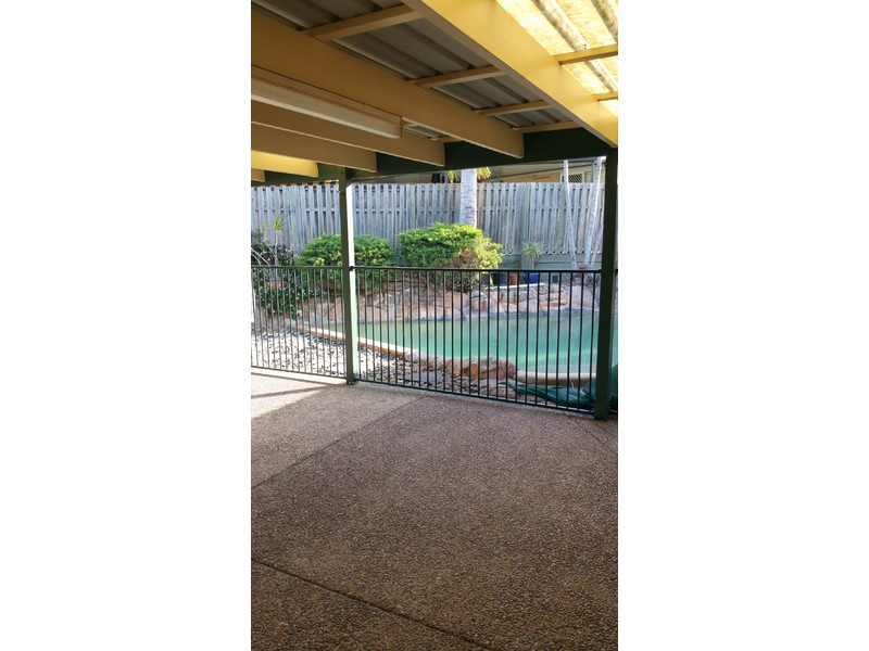 12 Castle Rock Street, Parkwood QLD 4214