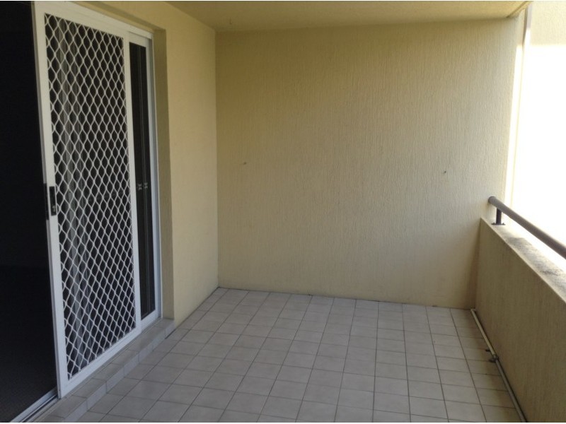 11/65 Bayview Street, Runaway Bay QLD 4216