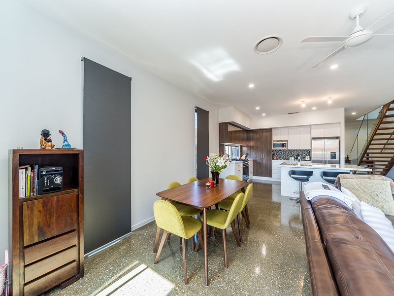 1/17 Drake Avenue, Paradise Point QLD 4216