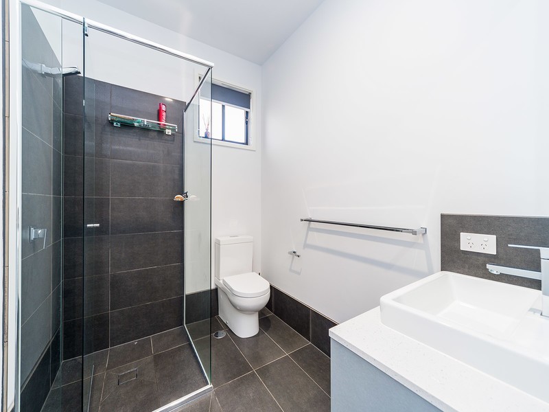 1/17 Drake Avenue, Paradise Point QLD 4216