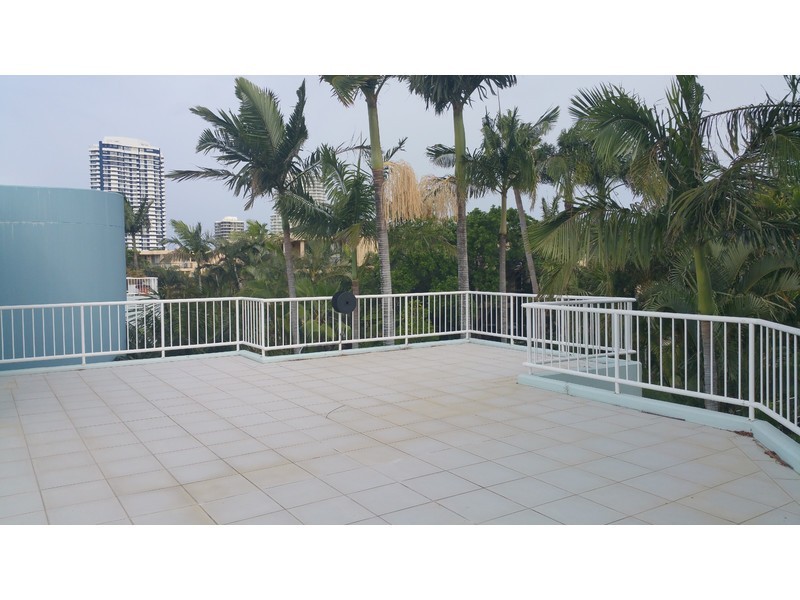 34/75 Morala Avenue, Runaway Bay QLD 4216
