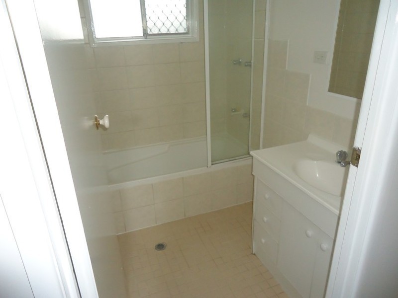 167 Government Road, Labrador QLD 4215