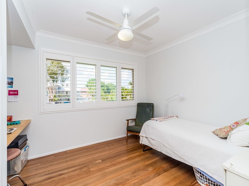 6 Daru Avenue, Runaway Bay QLD 4216