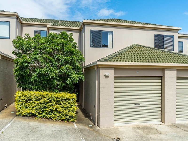 5/72-74 Imperial Parade, Labrador QLD 4215