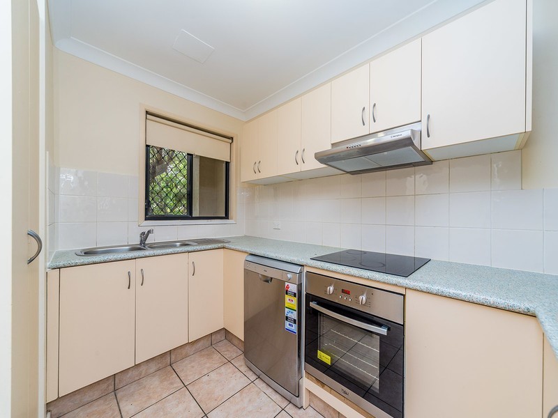 5/72-74 Imperial Parade, Labrador QLD 4215