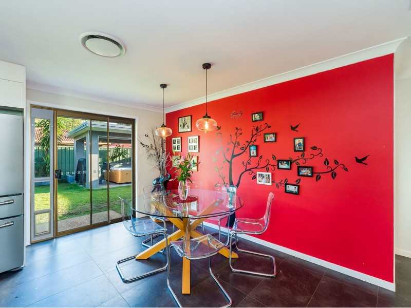 31 Lakefield Crescent, Paradise Point QLD 4216