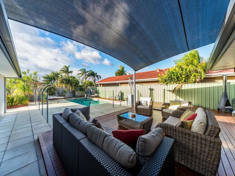 31 Lakefield Crescent, Paradise Point QLD 4216