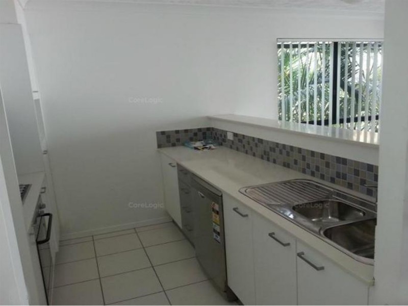 10/15-17 Lloyd Street, Southport QLD 4215
