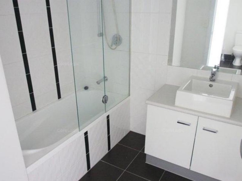10/15-17 Lloyd Street, Southport QLD 4215
