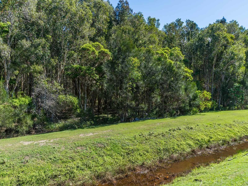 48 Seidler Place, Coombabah QLD 4216